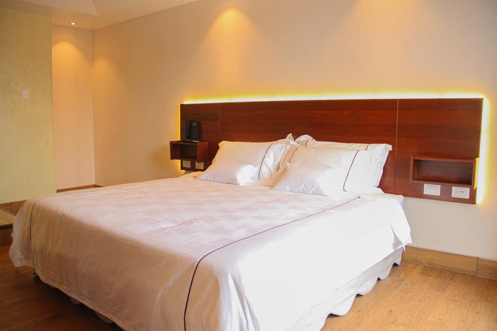 Hotel De Turistas Iquitos Esterno foto