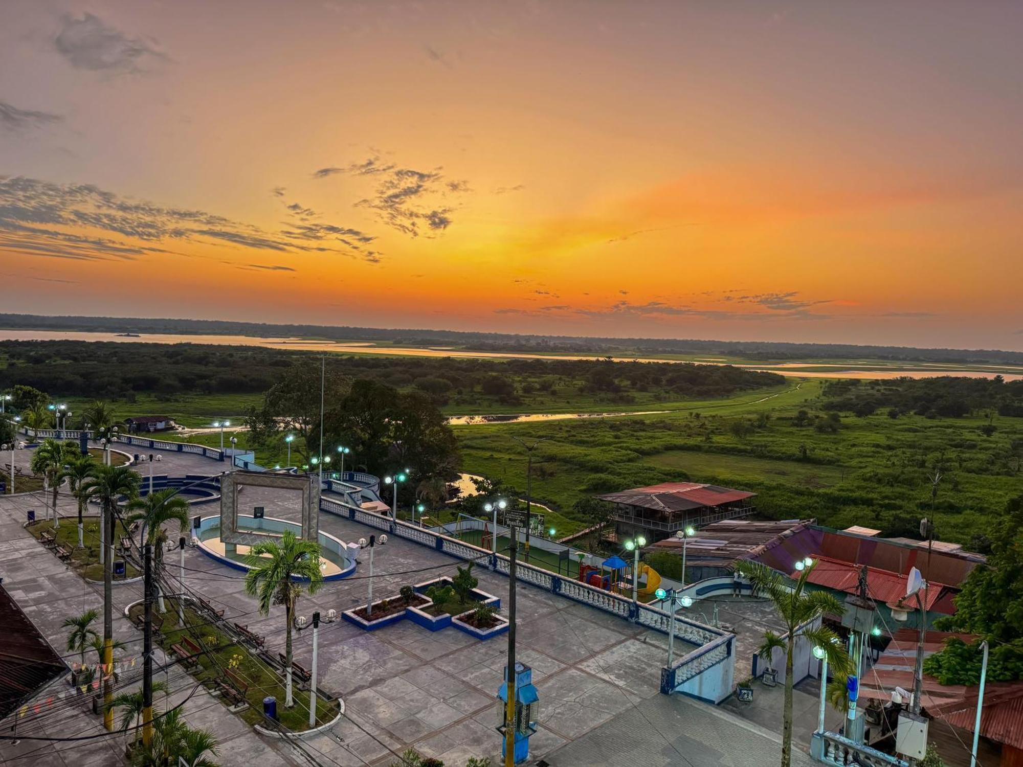 Hotel De Turistas Iquitos Esterno foto